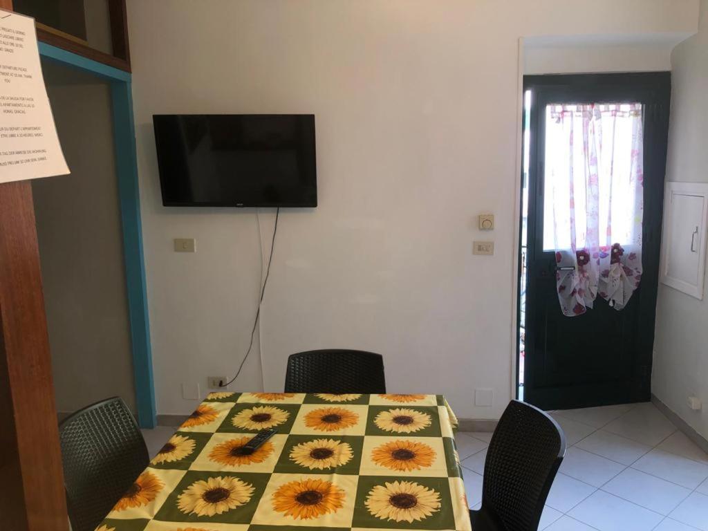 Ca' Da Nuccia Apartment Riomaggiore Bagian luar foto